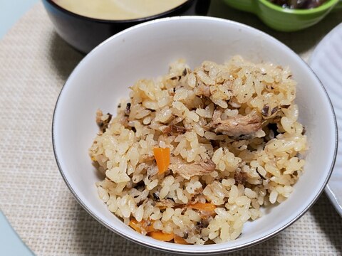 [3合炊き炊飯器]鰯缶の炊き込みご飯